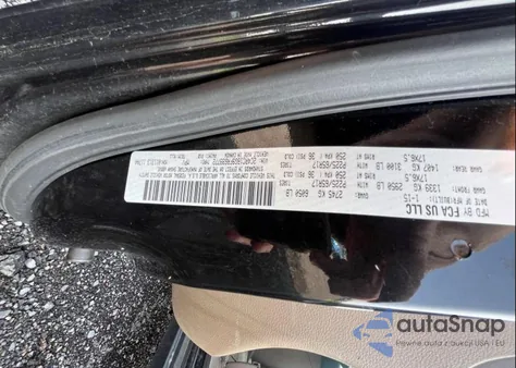 2015 Chrysler Town & Country Touring z USA, uszkodzony, nr VIN 2C4RC1BG9FR699772